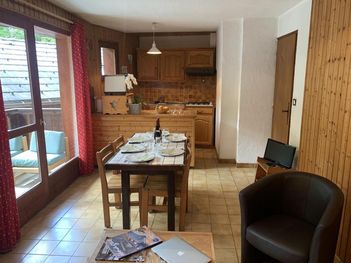 Apartements Le Bourg Du Jean Морзин Экстерьер фото